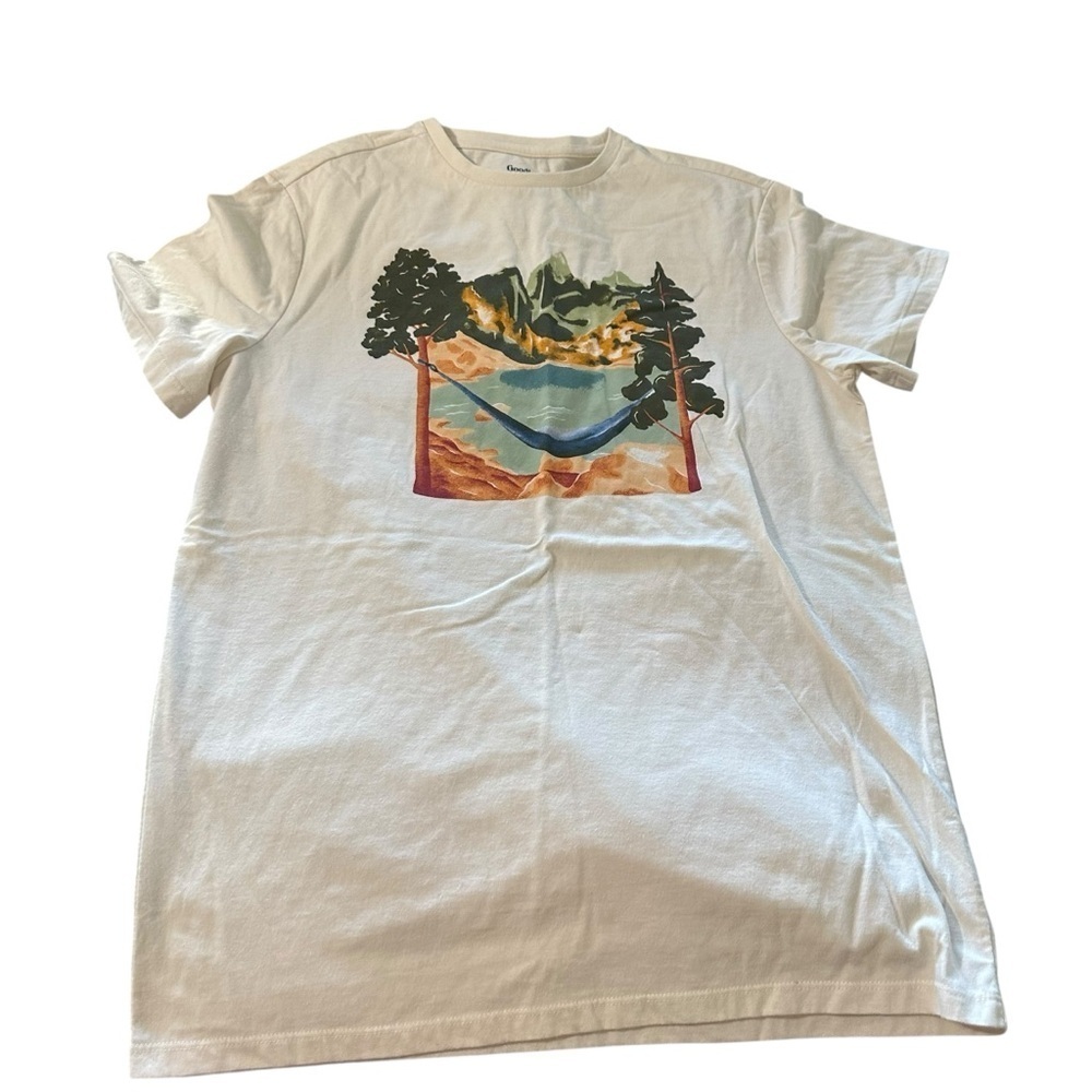 Goodfellow & Co White Short Sleeve Tee with Beach Graphic